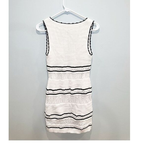 Abercrombie and fitch v-neck crochet mini dress black white - Picture 3 of 4